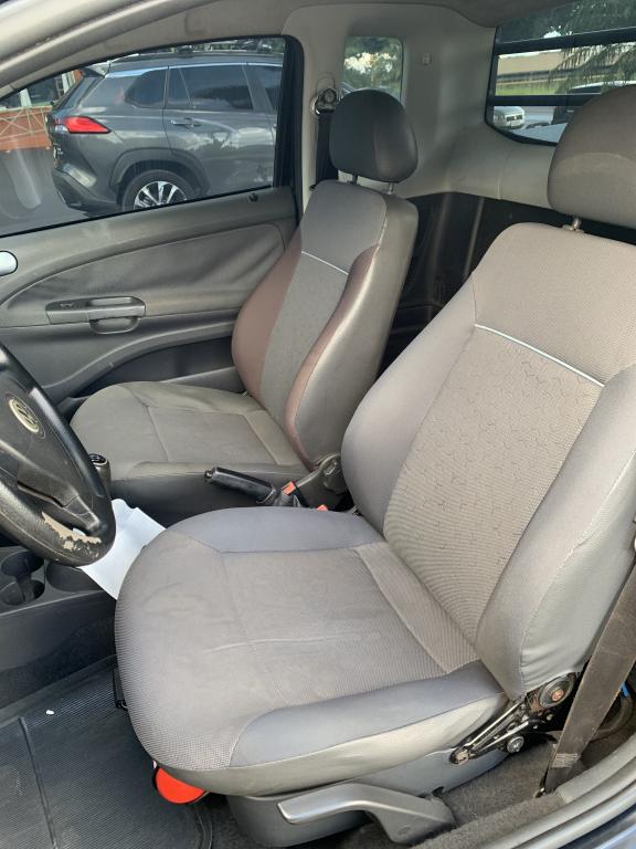 VOLKSWAGEN Saveiro - Foto