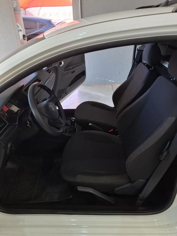 VOLKSWAGEN Saveiro - Foto