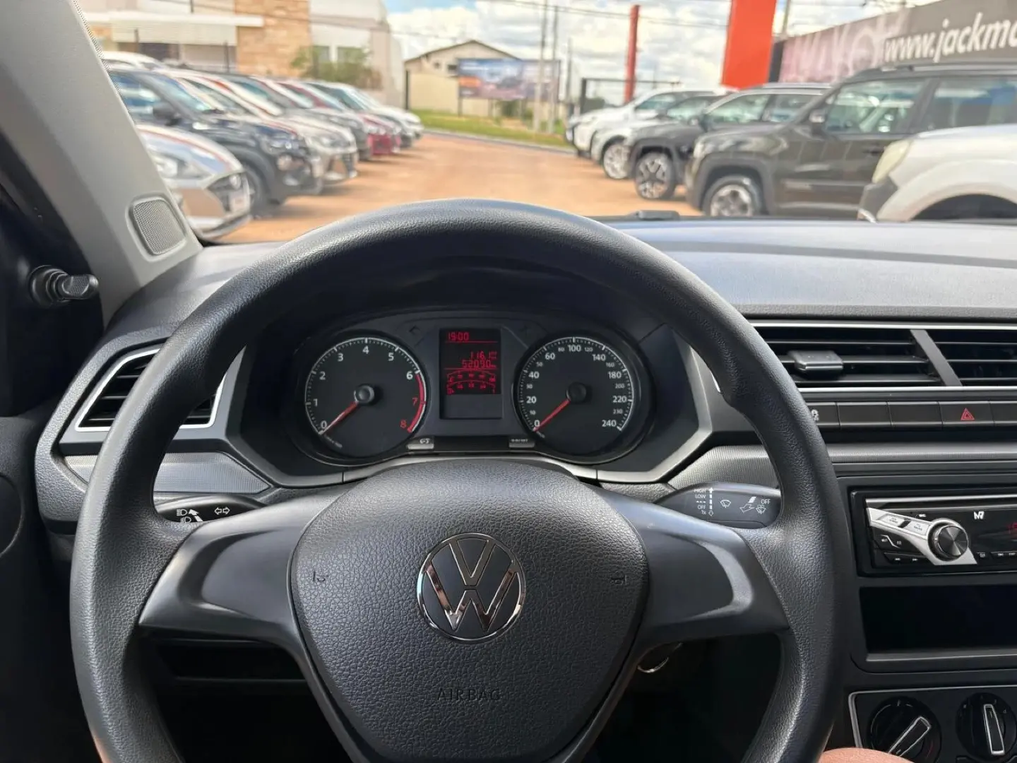 VOLKSWAGEN Saveiro - Foto