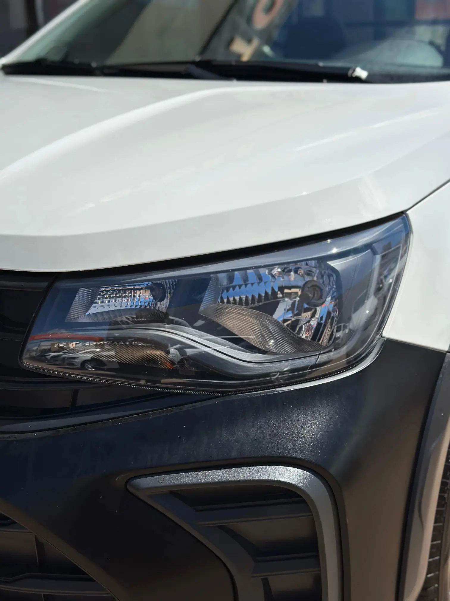 VOLKSWAGEN Saveiro - Foto