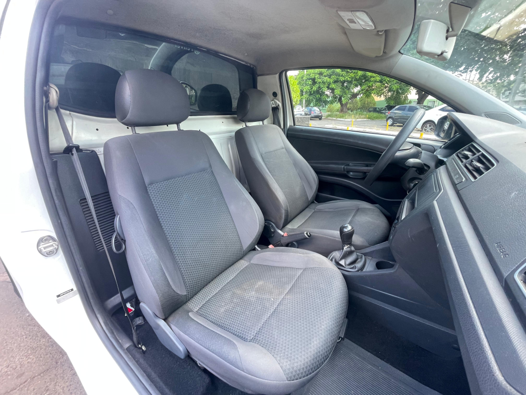 VOLKSWAGEN Saveiro - Foto