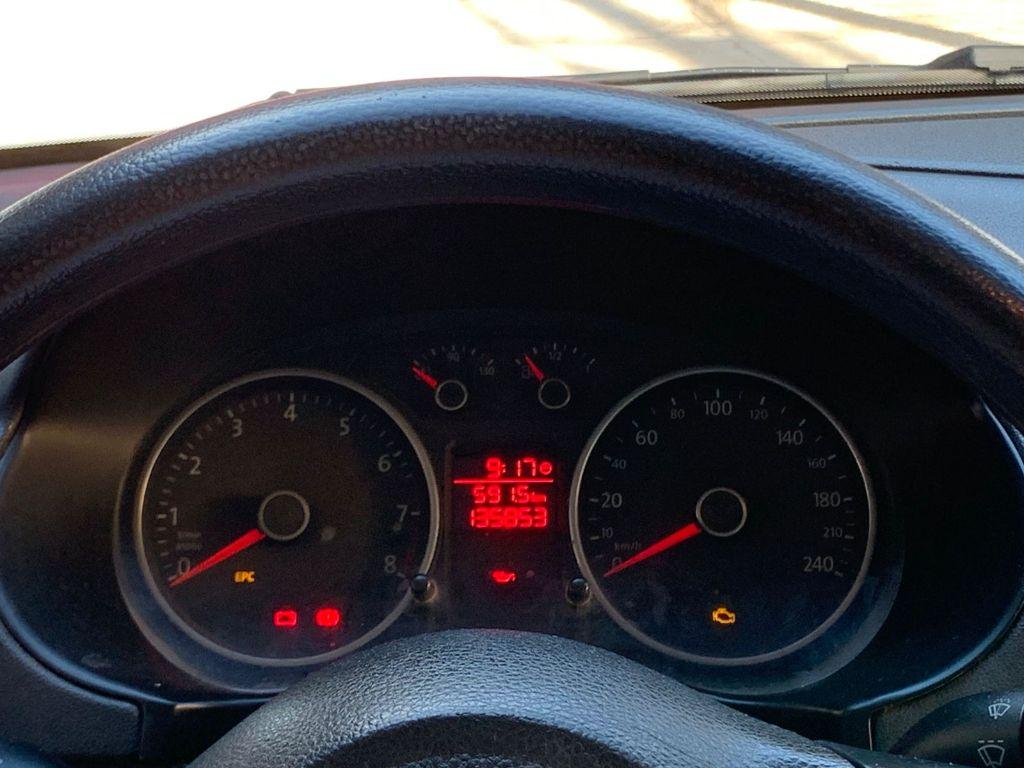 VOLKSWAGEN Saveiro - Foto