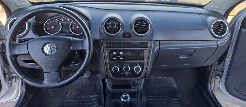 VOLKSWAGEN Saveiro - Foto