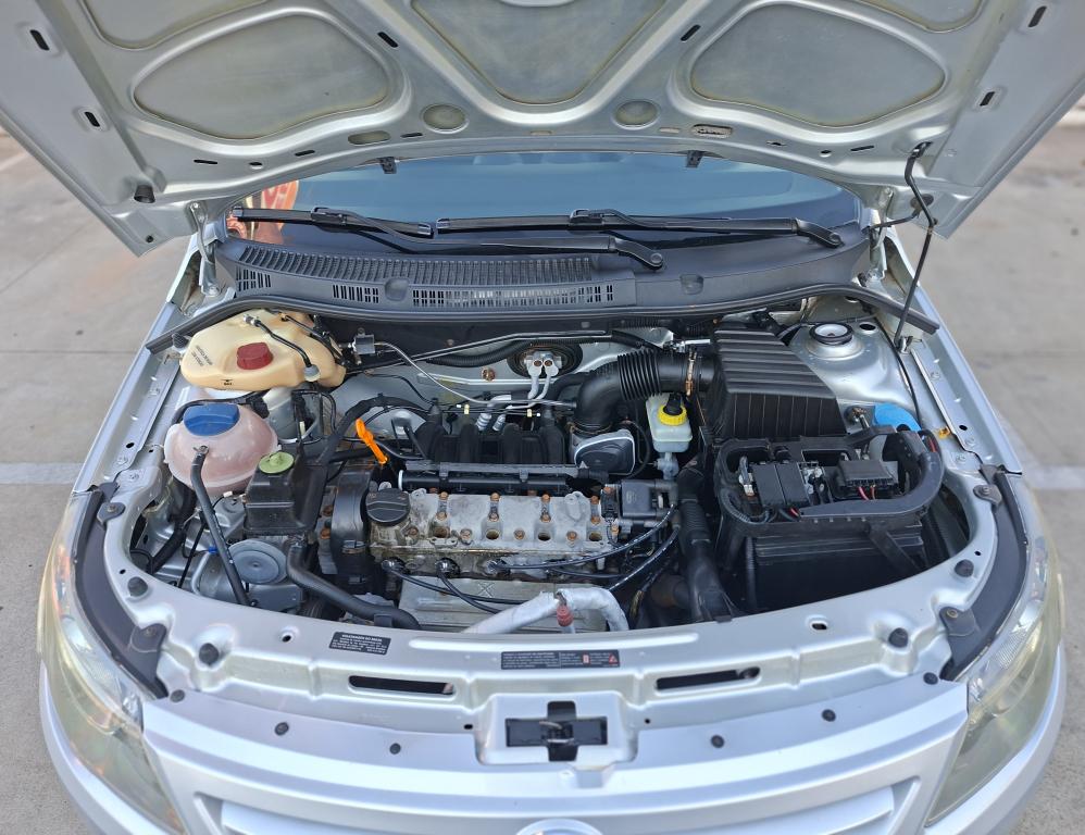 VOLKSWAGEN Saveiro - Foto