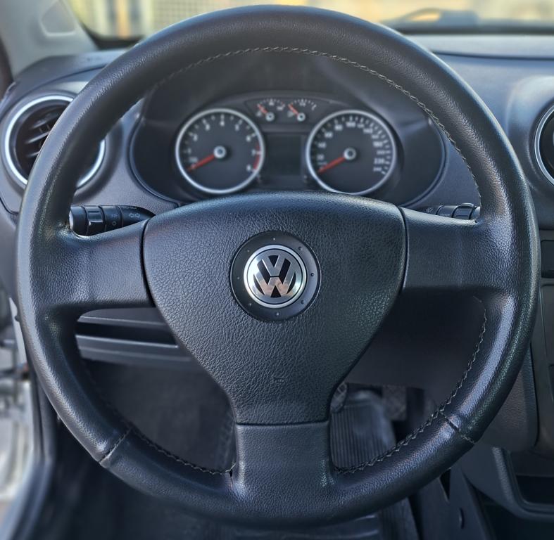 VOLKSWAGEN Saveiro - Foto