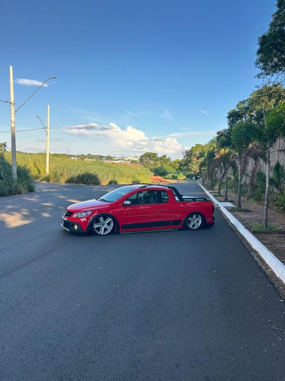 VOLKSWAGEN Saveiro - Foto