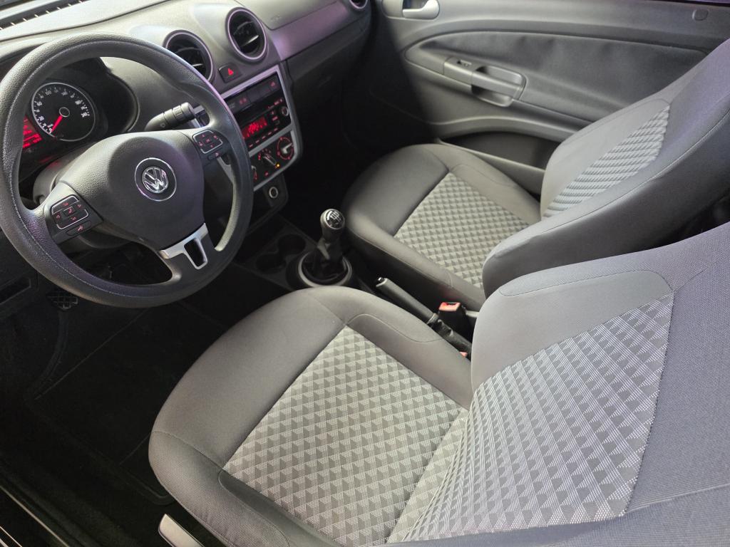 VOLKSWAGEN Saveiro - Foto