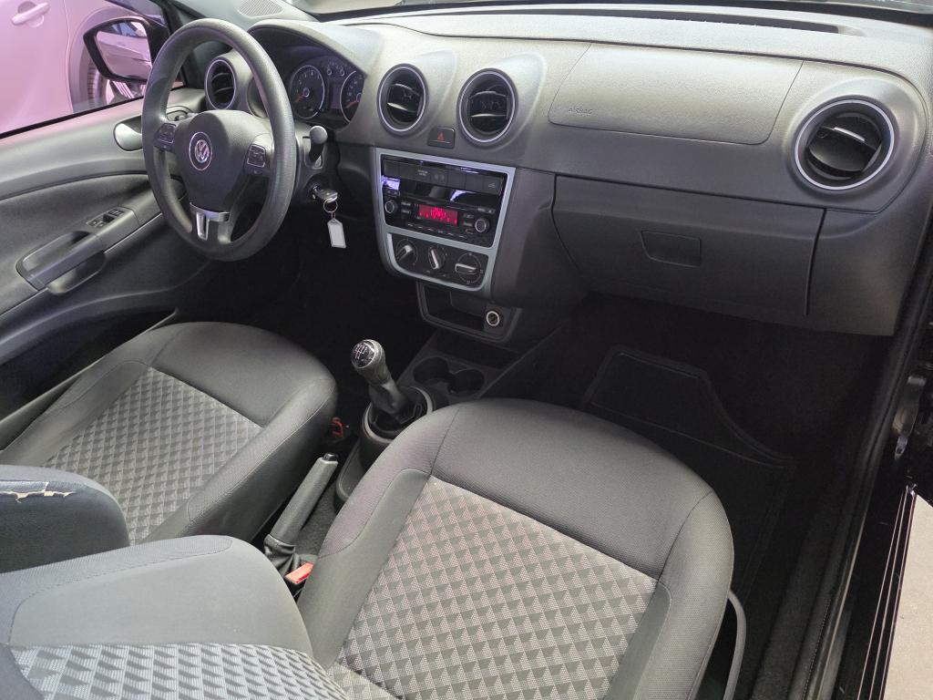 VOLKSWAGEN Saveiro - Foto