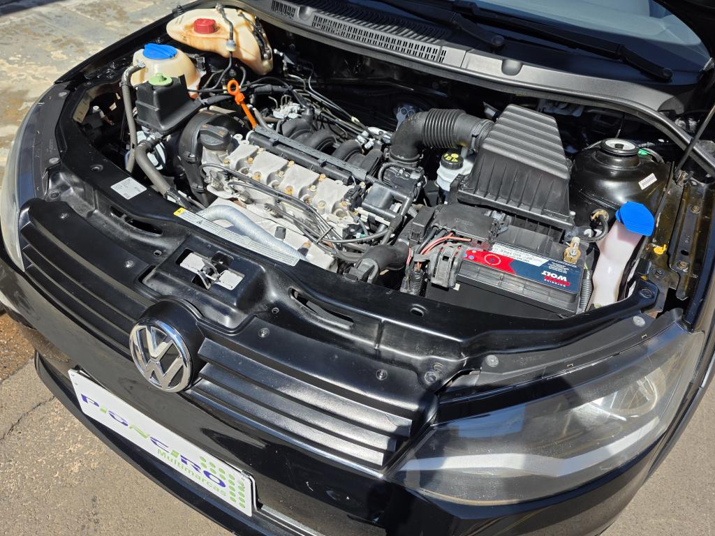 VOLKSWAGEN Saveiro - Foto