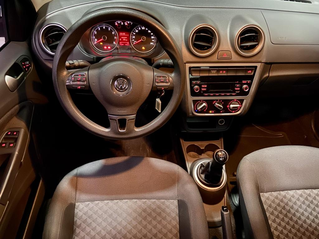 VOLKSWAGEN Saveiro - Foto