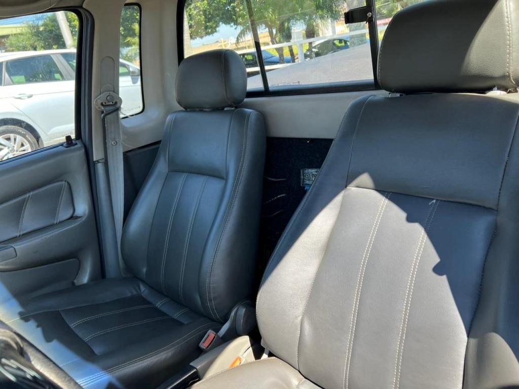 VOLKSWAGEN Saveiro - Foto