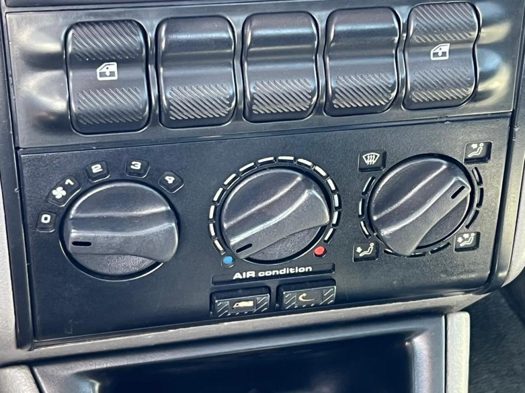 VOLKSWAGEN Saveiro - Foto