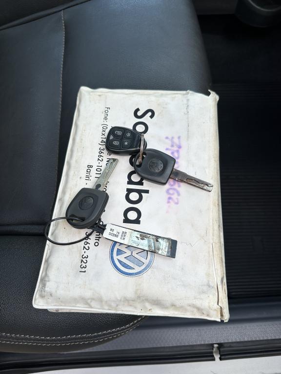 VOLKSWAGEN Saveiro - Foto