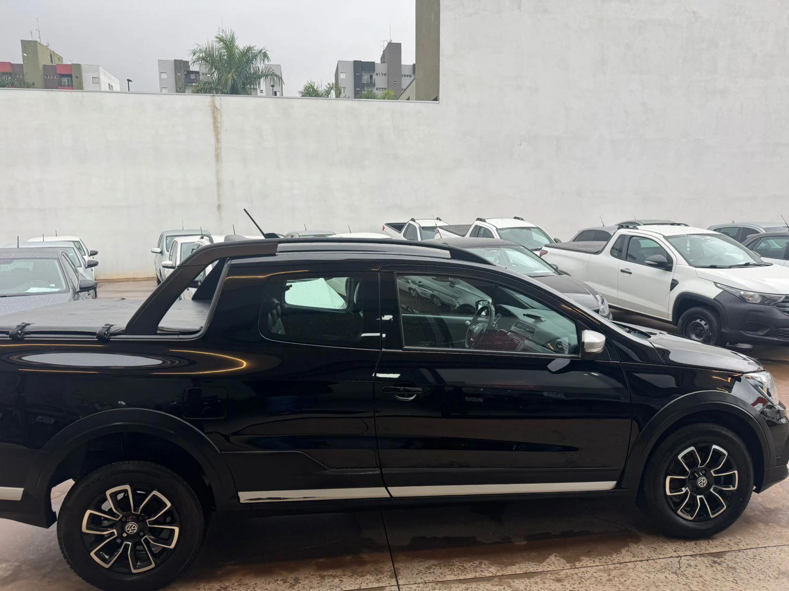 VOLKSWAGEN Saveiro - Foto