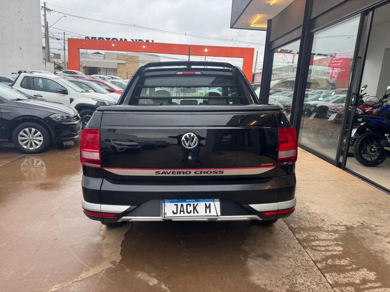 VOLKSWAGEN Saveiro - Foto
