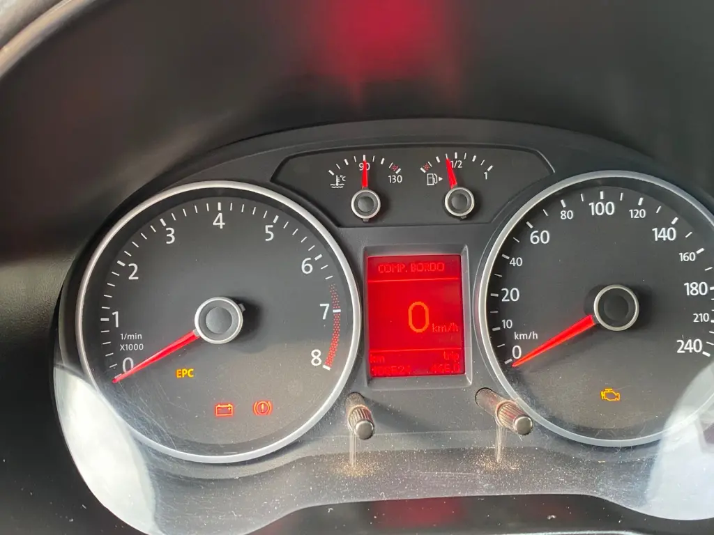 VOLKSWAGEN Saveiro - Foto