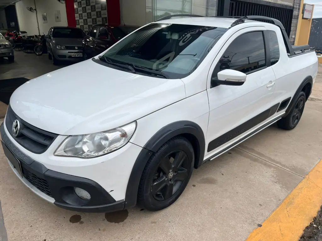 VOLKSWAGEN Saveiro
