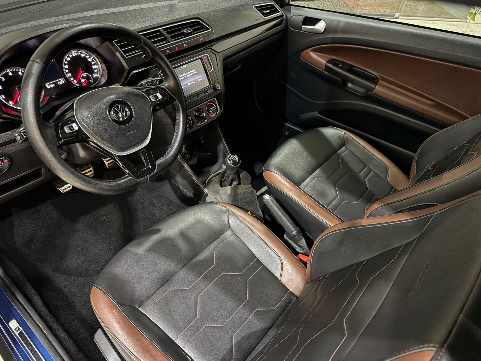 VOLKSWAGEN Saveiro - Foto