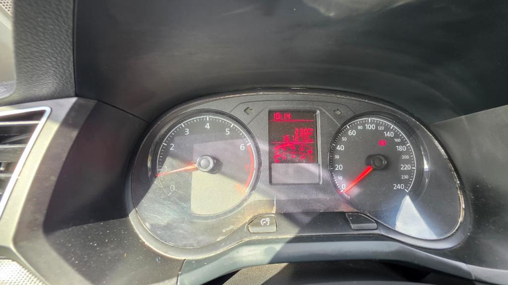 VOLKSWAGEN Saveiro - Foto