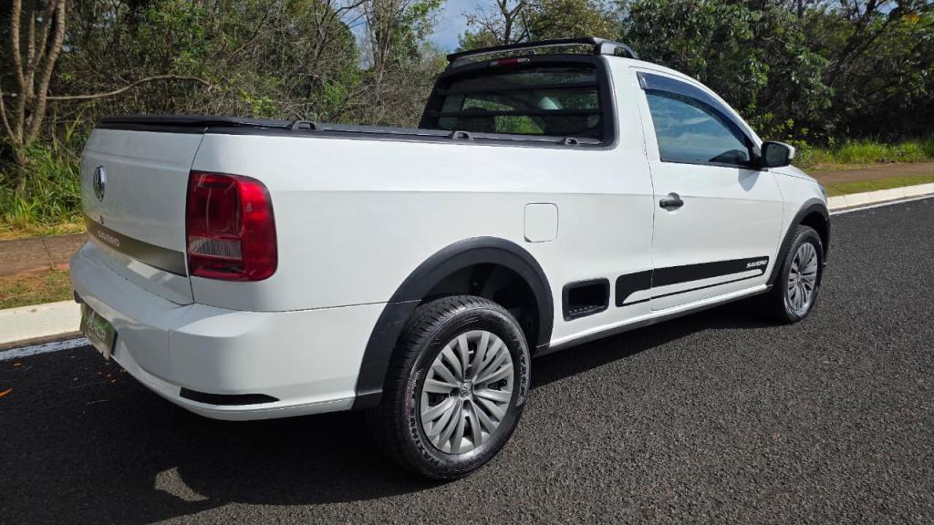 VOLKSWAGEN Saveiro - Foto