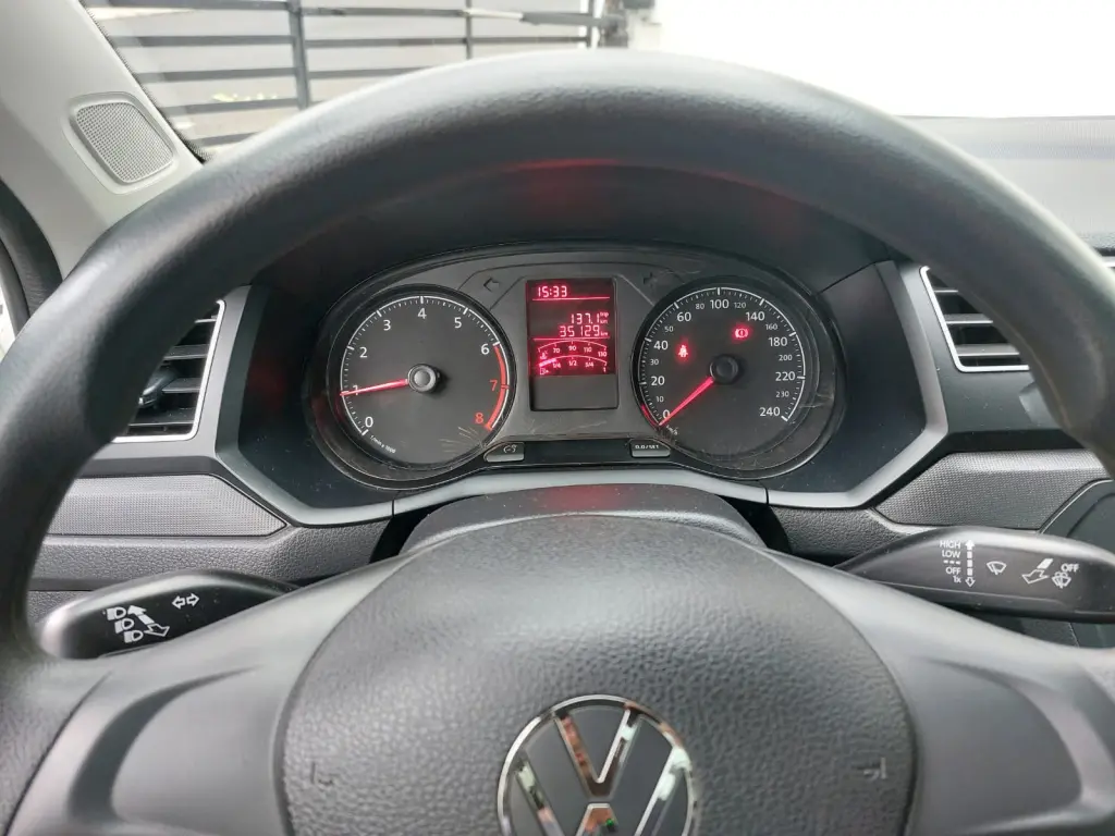 VOLKSWAGEN Saveiro - Foto