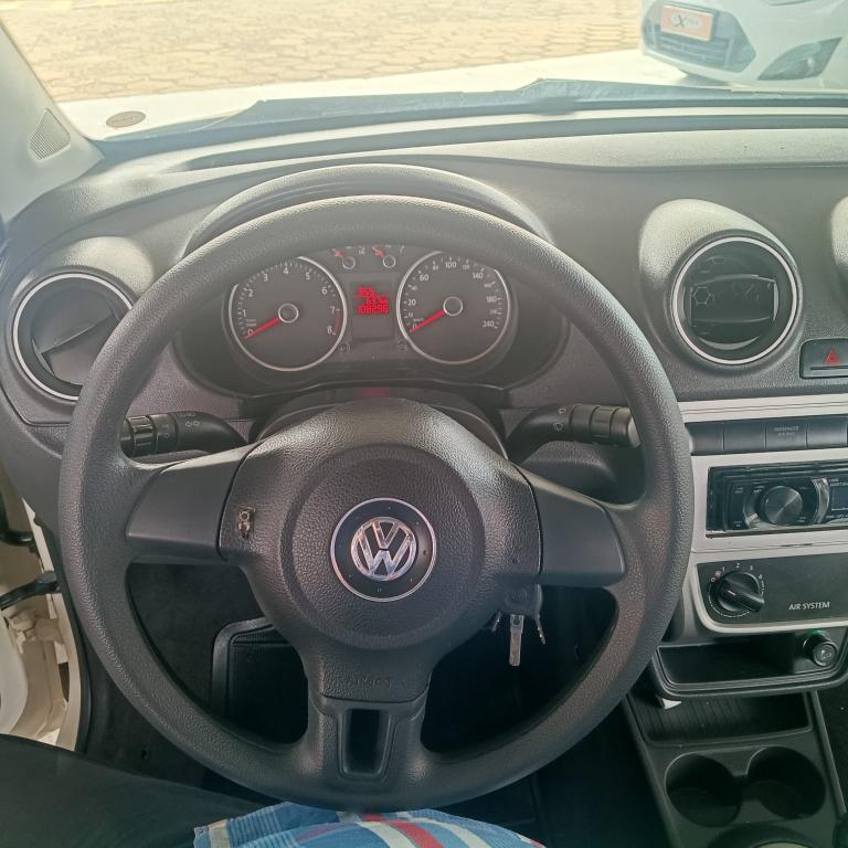VOLKSWAGEN Saveiro - Foto