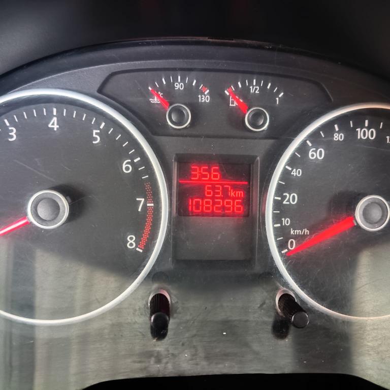 VOLKSWAGEN Saveiro - Foto