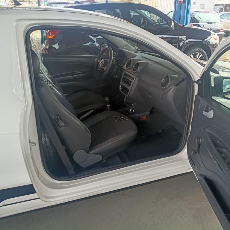 VOLKSWAGEN Saveiro - Foto
