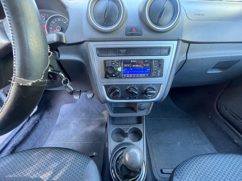 VOLKSWAGEN Saveiro - Foto