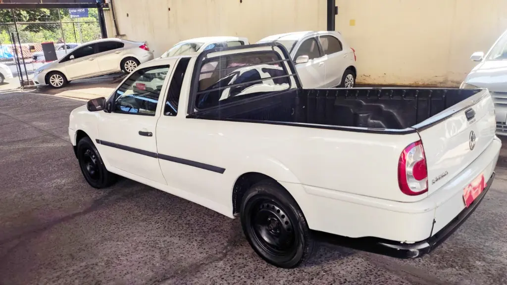 VOLKSWAGEN Saveiro - Foto