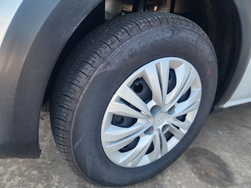 VOLKSWAGEN Saveiro - Foto