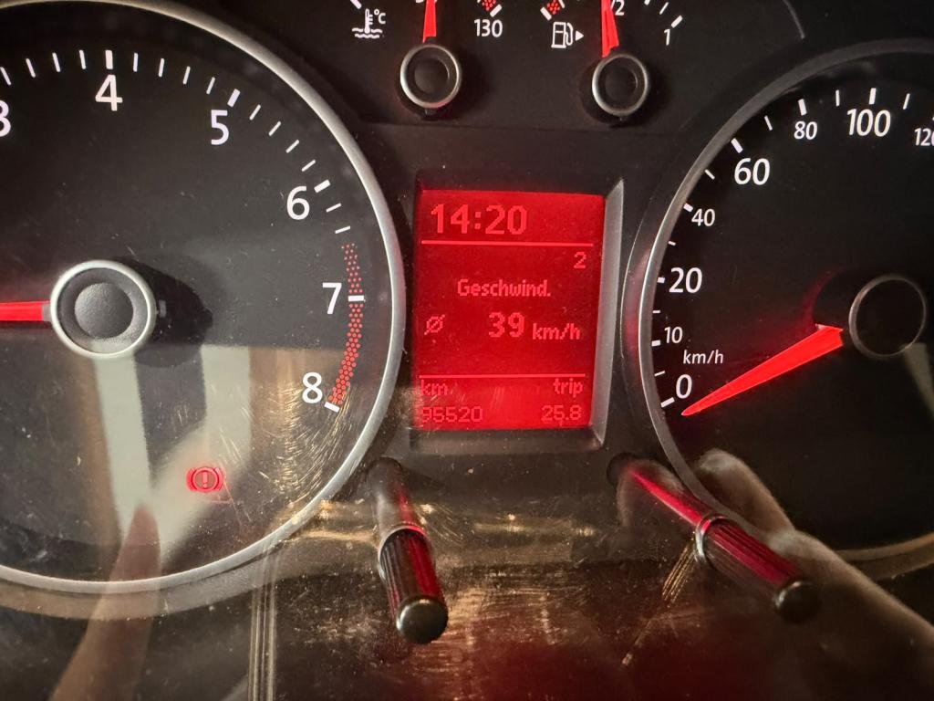 VOLKSWAGEN Saveiro - Foto