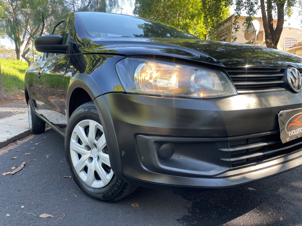 VOLKSWAGEN Saveiro - Foto