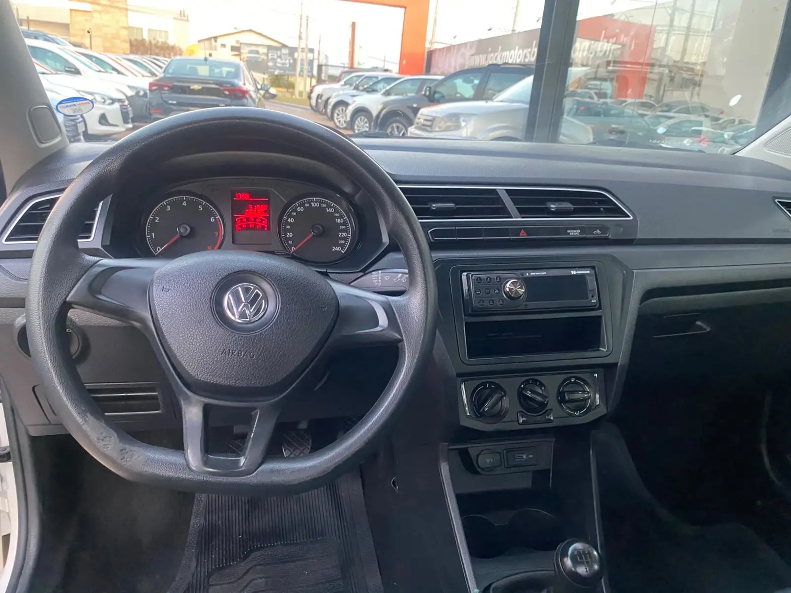VOLKSWAGEN Saveiro - Foto
