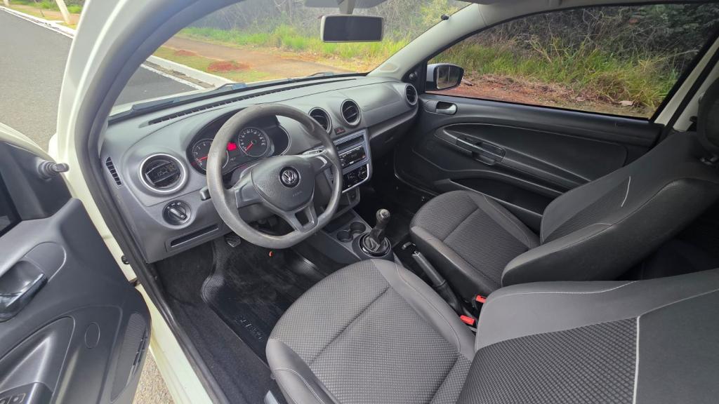 VOLKSWAGEN Saveiro - Foto