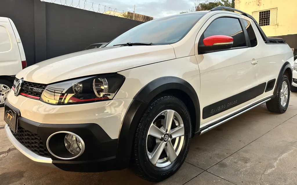 VOLKSWAGEN Saveiro - Foto