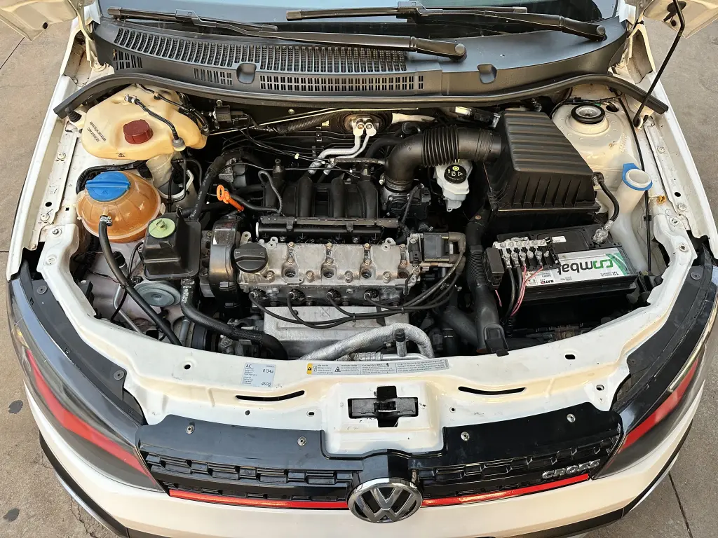 VOLKSWAGEN Saveiro - Foto