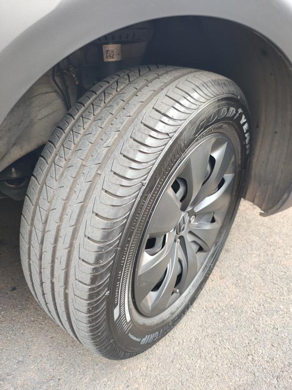 VOLKSWAGEN Saveiro - Foto