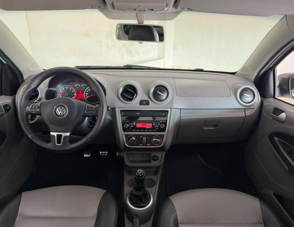 VOLKSWAGEN Saveiro - Foto