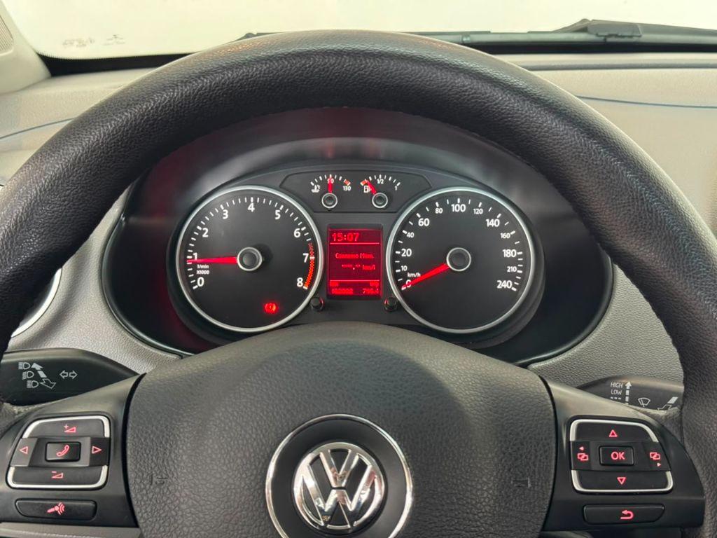VOLKSWAGEN Saveiro - Foto
