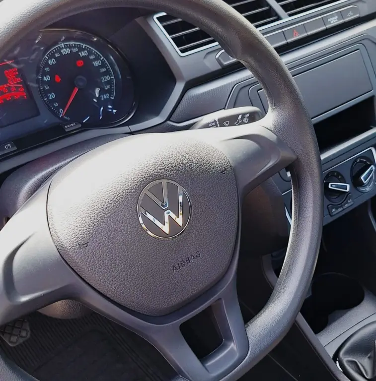 VOLKSWAGEN Saveiro - Foto