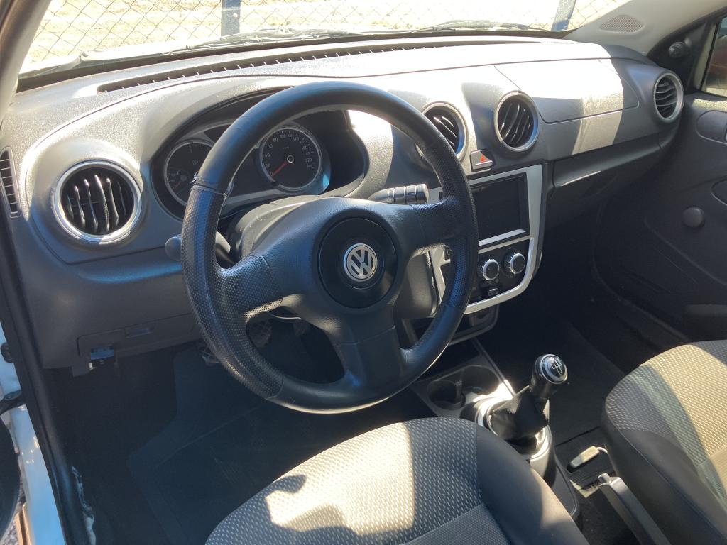 VOLKSWAGEN Saveiro - Foto