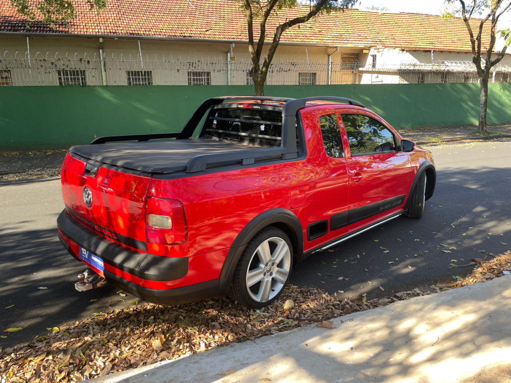 VOLKSWAGEN Saveiro - Foto