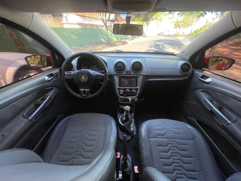 VOLKSWAGEN Saveiro - Foto