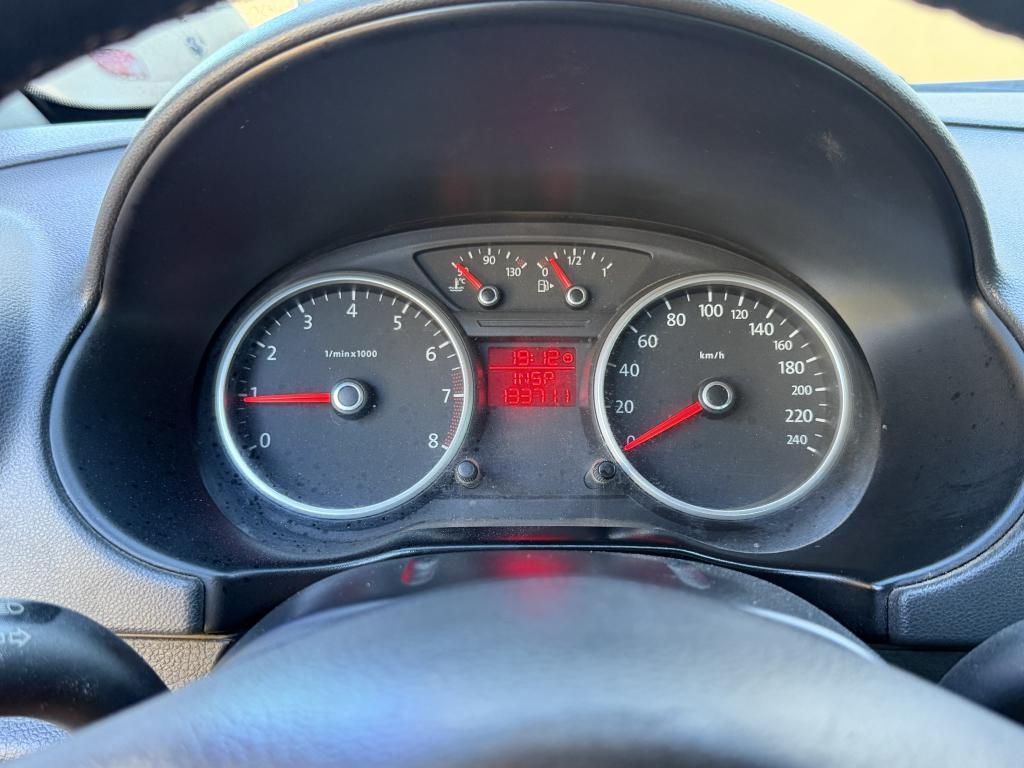 VOLKSWAGEN Saveiro - Foto