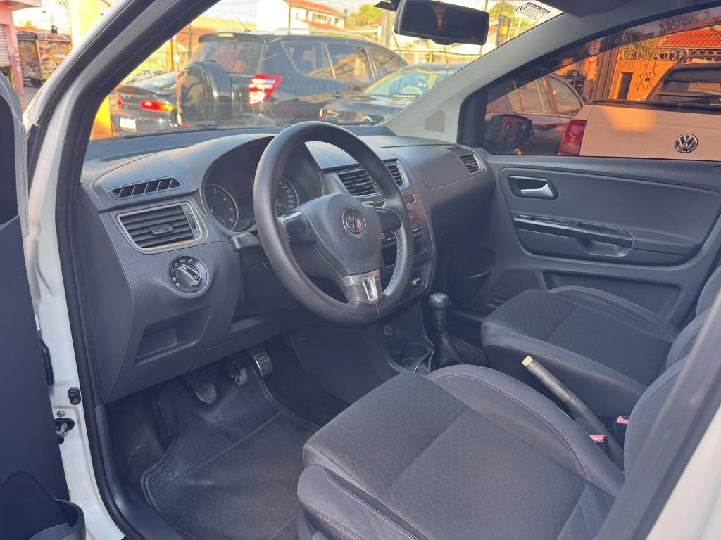 VOLKSWAGEN Space Cross - Foto