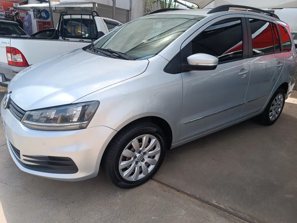 VOLKSWAGEN Space Fox