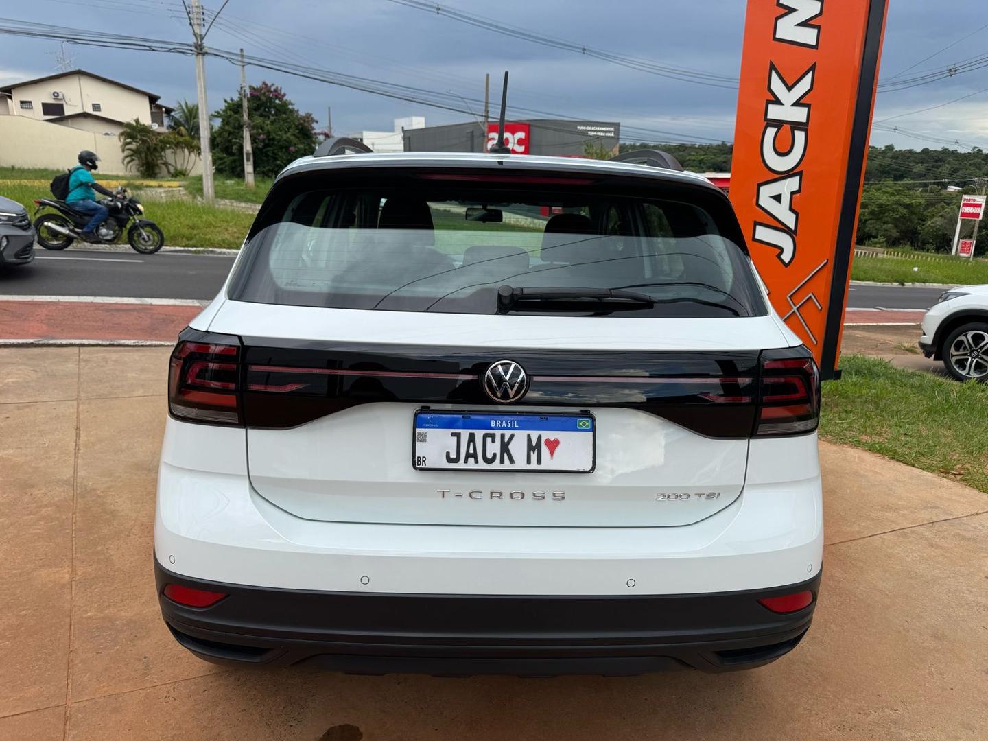 VOLKSWAGEN T-Cross - Foto