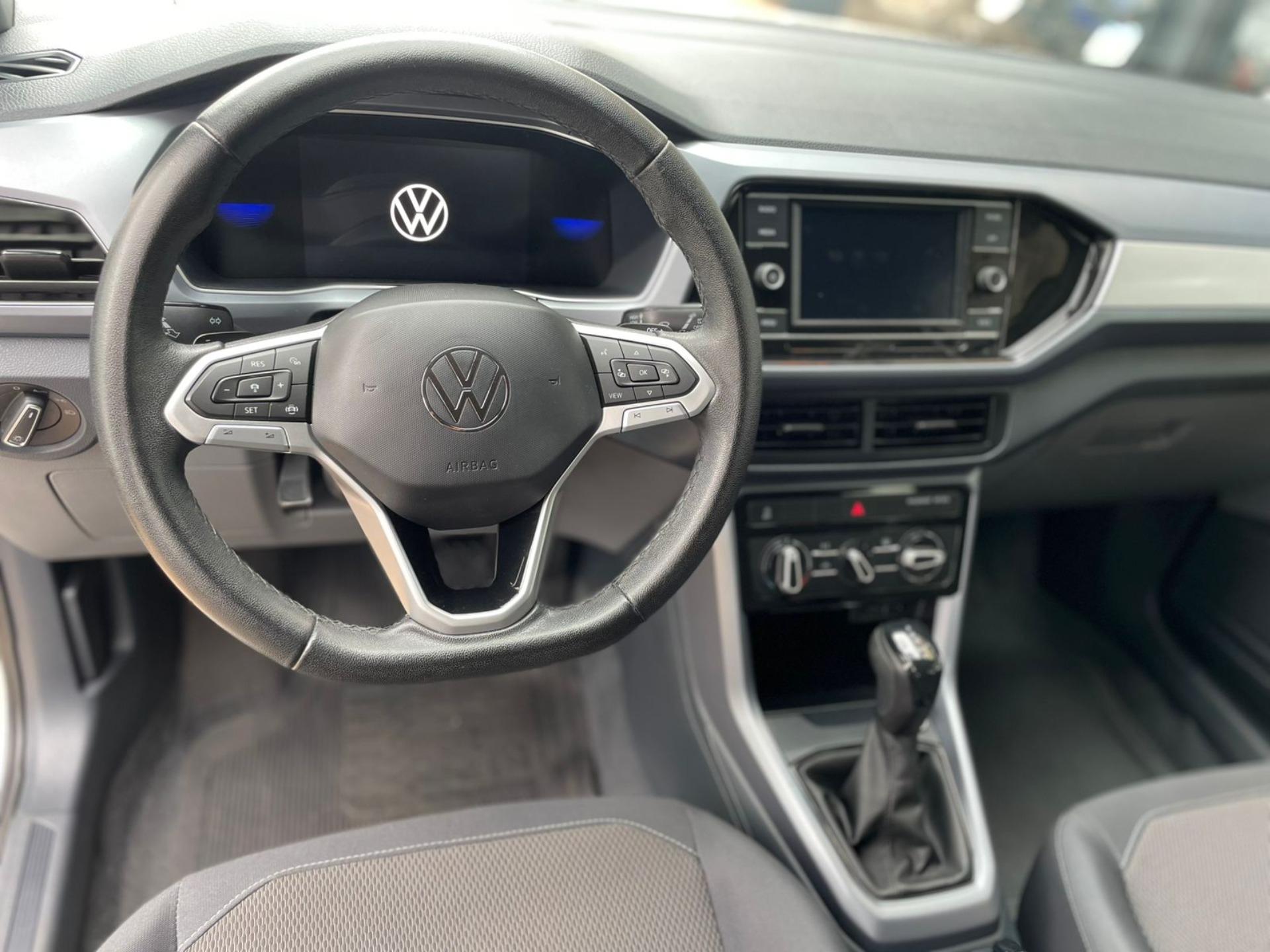 VOLKSWAGEN T-Cross - Foto