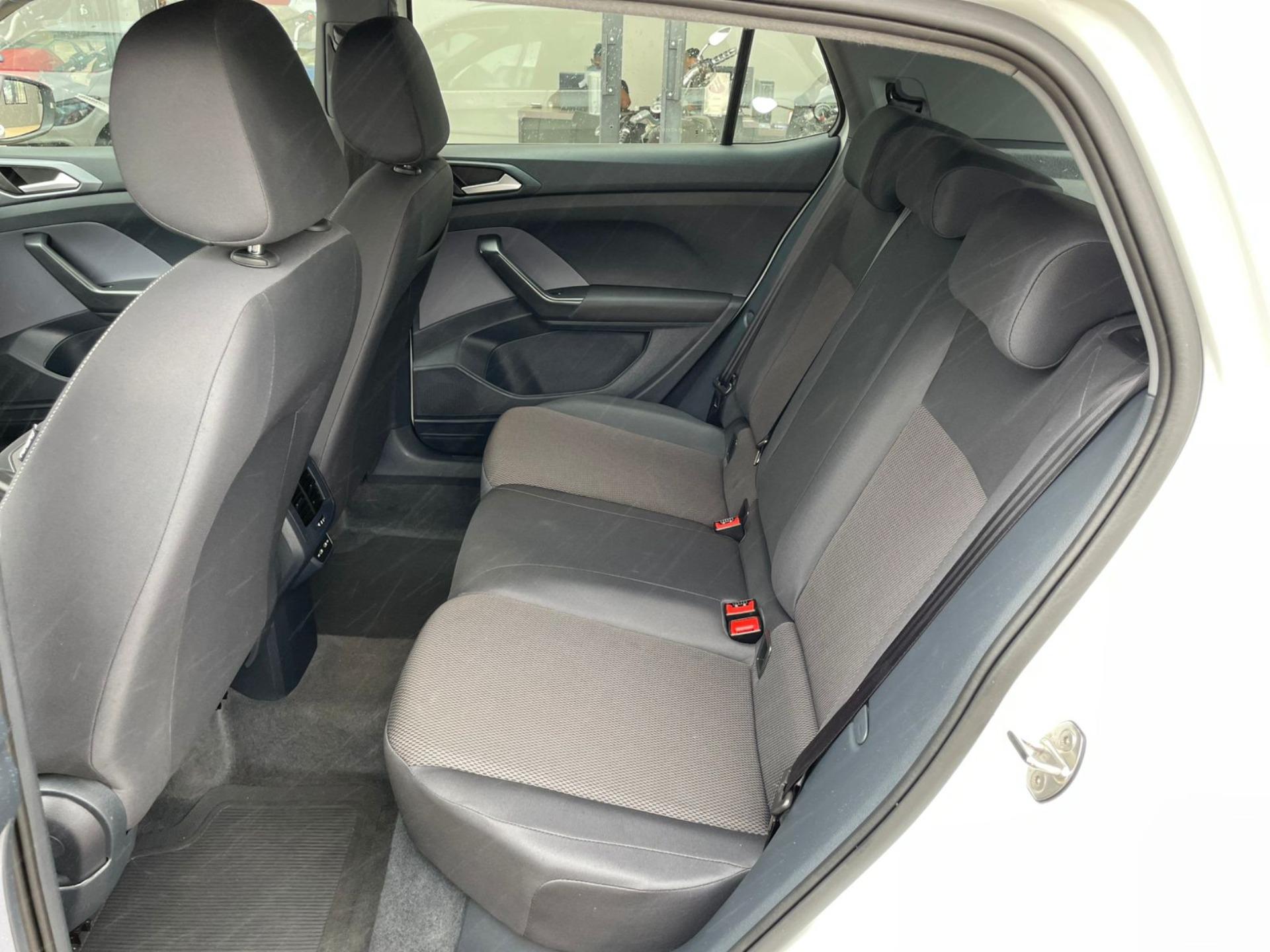 VOLKSWAGEN T-Cross - Foto